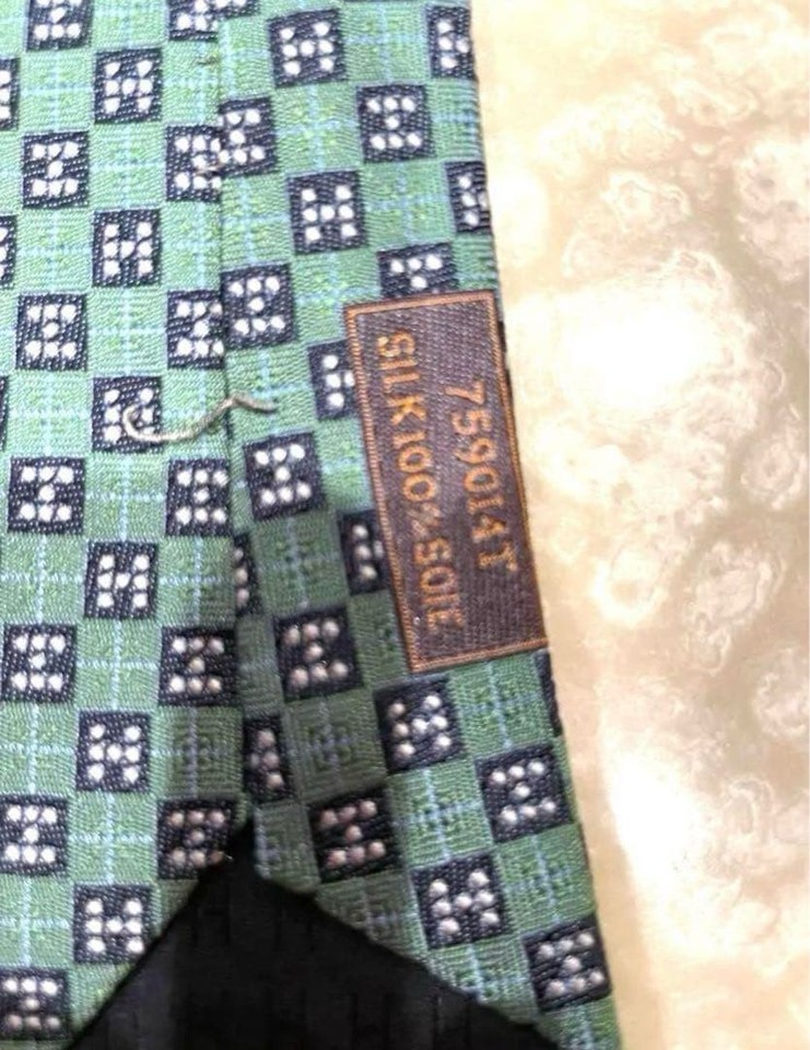 HERMÈS Necktie in Blue and Yellow Silk