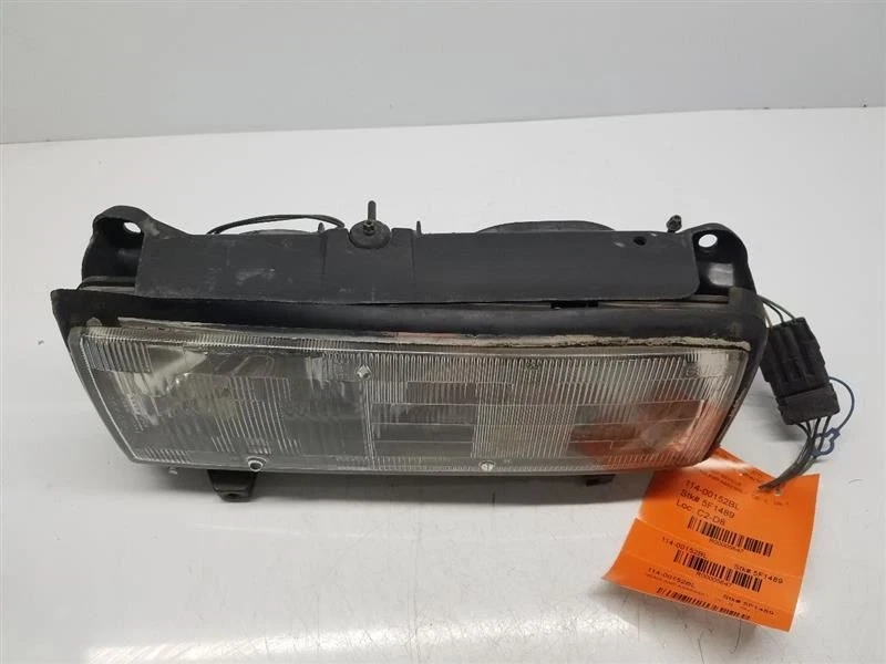 Driver Left Headlight Fits 86 Cadillac Seville OEM - Image 4 of 4