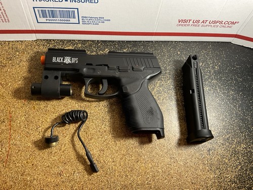 Airsoft Pistol