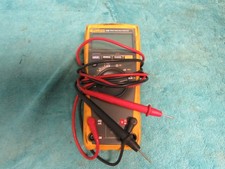 Multimètre numérique Fluke 179 True RMS