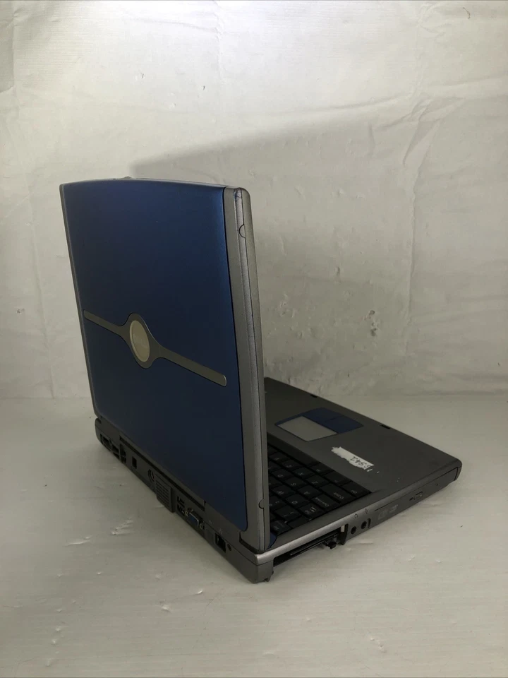 Dell Inspiron 1100 15.1" Azul Intel Celeron 2.30 Ghz 128 KB Sin HDD/OS Foto 4 de 4