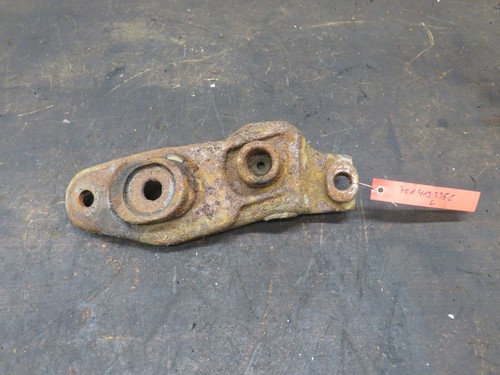 VW T4 Aufnahme für Stossdämpfer links vorn Fahrerseite 701413335C