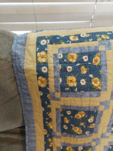 Vintage Throw Blanket - Picture 3 of 4