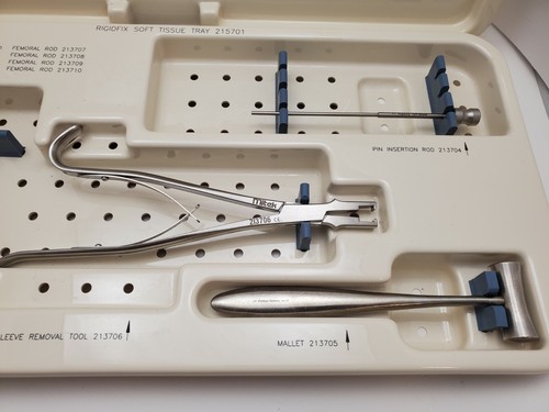 Juego parcial de instrumentos del sistema de pines cruzados LCA tejido blando Mitek RigidFix con estuche - Imagen 2 de 6