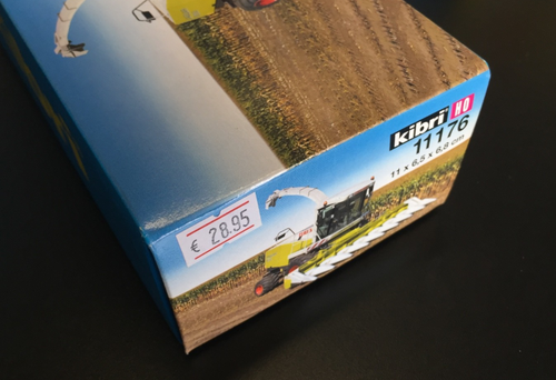 Kit kibri 11176 CLAAS Jaguar 900 con recolector de maíz H0 1:87 - Imagen 2 de 3