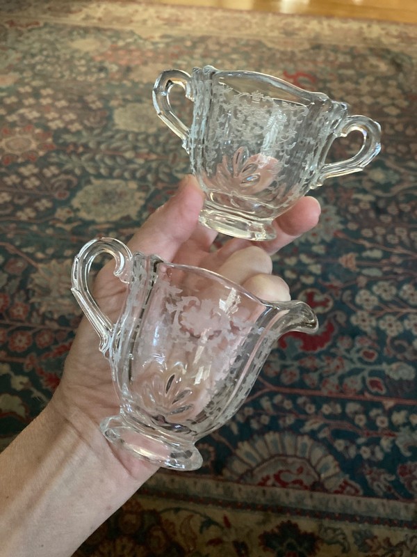 Beautiful Crystal Optic Navarre pattern Elegant Glass Footed Creamer & Sugar Set