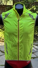 Chaleco de ciclismo de alta visibilidad con tiras reflectantes. Hombre Mediano