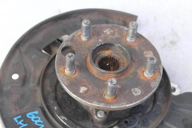 2007 LEXUS LS460 LEFT DRIVER SIDE REAR KNUCKLE SPINDLE HUB - Image 4 of 4