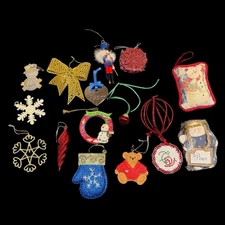 Mixed Lot of 16 Assorted Christmas Ornaments See Pics Varying Sizes READ