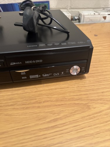 Panasonic DMR-EX99V VHS/HDD/DVD Recorder Combi 250GB HDD Freeview + - Picture 7 of 13