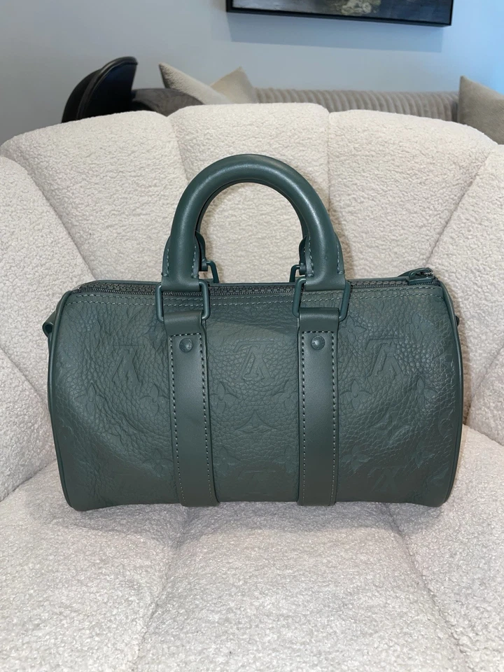 Louis Vuitton Keepall 25, photo 2 of 5