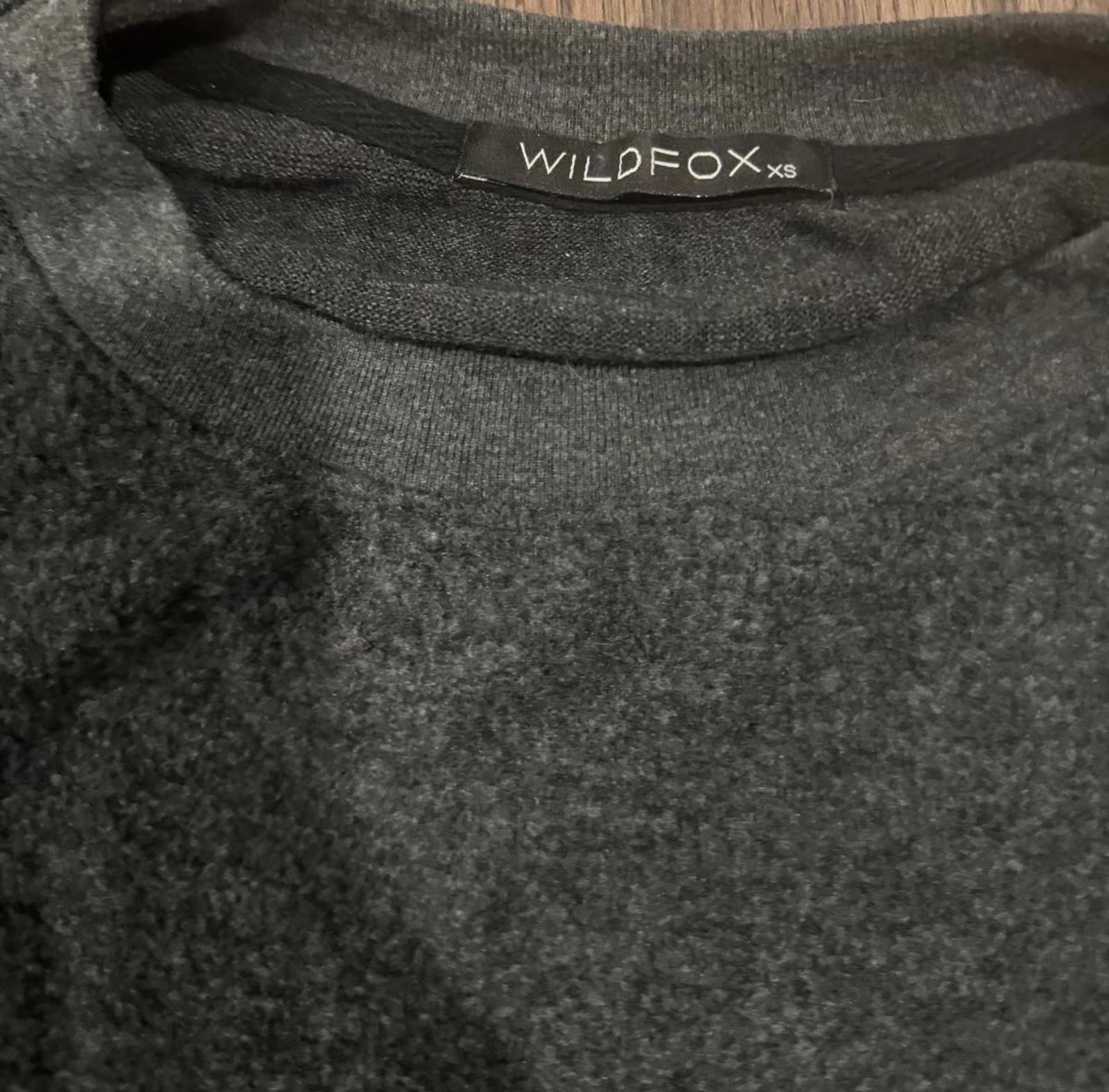 Wildfox Gray Oversized Pullover with Snakeskin st… - image 2