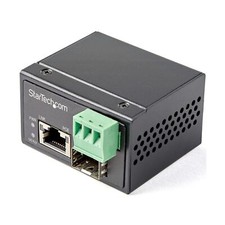 StarTech.com PoE Industrial Fiber to Ethernet Media Converter 30W - SFP to R...