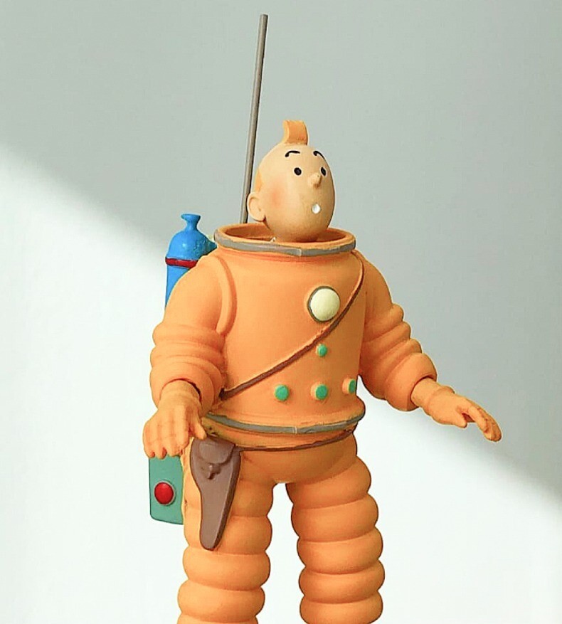 HERGE TINTIN Tintin Astronaut Resin Standing Figure Figurine