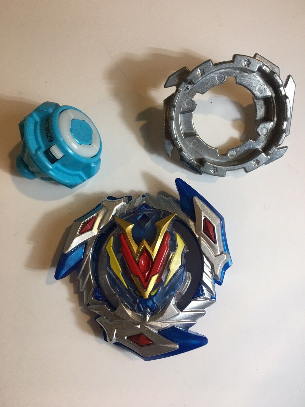 Winning Valkyrie / Wonder Valtryek Burst Beyblade B-104 - BeysAndBricks