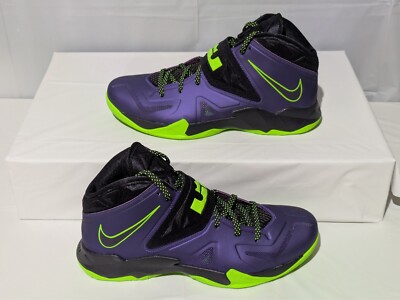 Size 11.5 - Nike LeBron Zoom Soldier 7, Purple/Flash Lime  display picture 2
