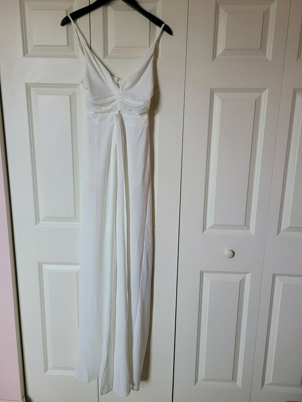 NWT LUXXEL Women's White Flowy Sleeveless V-Neck Open-Leg Jumpsuit -- SIZE SMALL