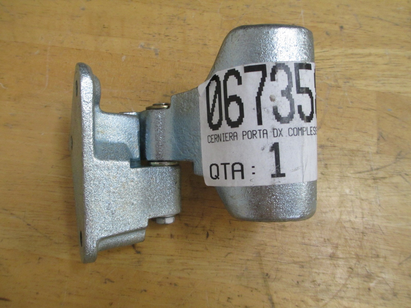 Maserati Gransport - RH Upper Door Hinge # 67358200