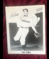 Bob Feller Autographed 8x10 Picture Cleveland Indians 