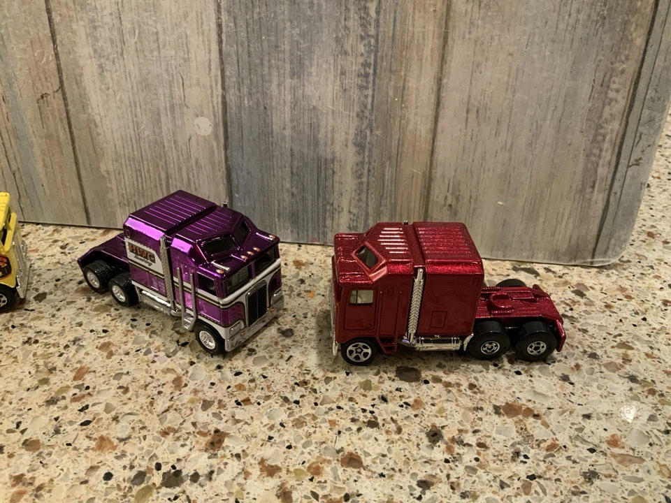 3pc Lot Hot Wheels Thunder Roller LOOSE   (1 RLC 2020 Purple) 1982 Vintage/1996 - Image 3 of 4