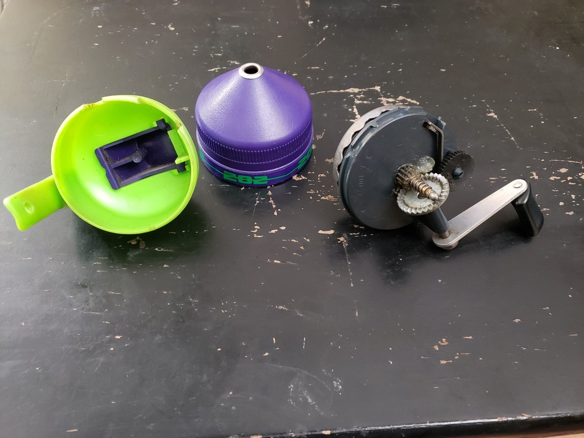 Vintage Zebco 202 Spincast Reel Rare Green & Purple | eBay