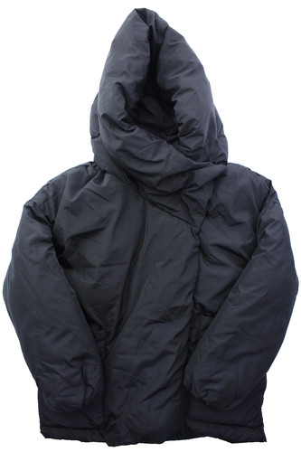 NWT - STRADIVARIUS Women's OVERSIZED Black PUFFER JACKET - Size: Medium