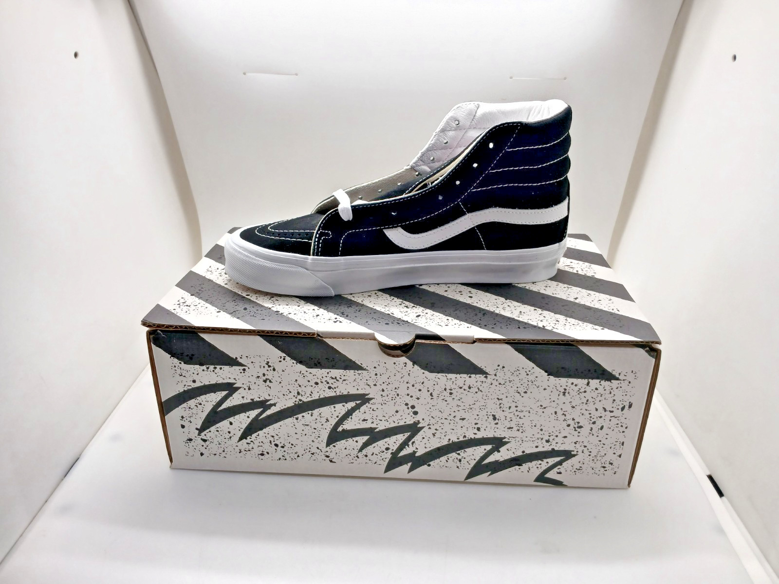 Vans UA OG SK8-Hi LX Black White High Top Shoes Unisex | Men