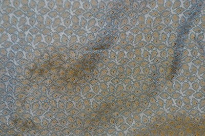 Krawattenhalter beige Seide Ascot / Krawatte mit Blumenmuster