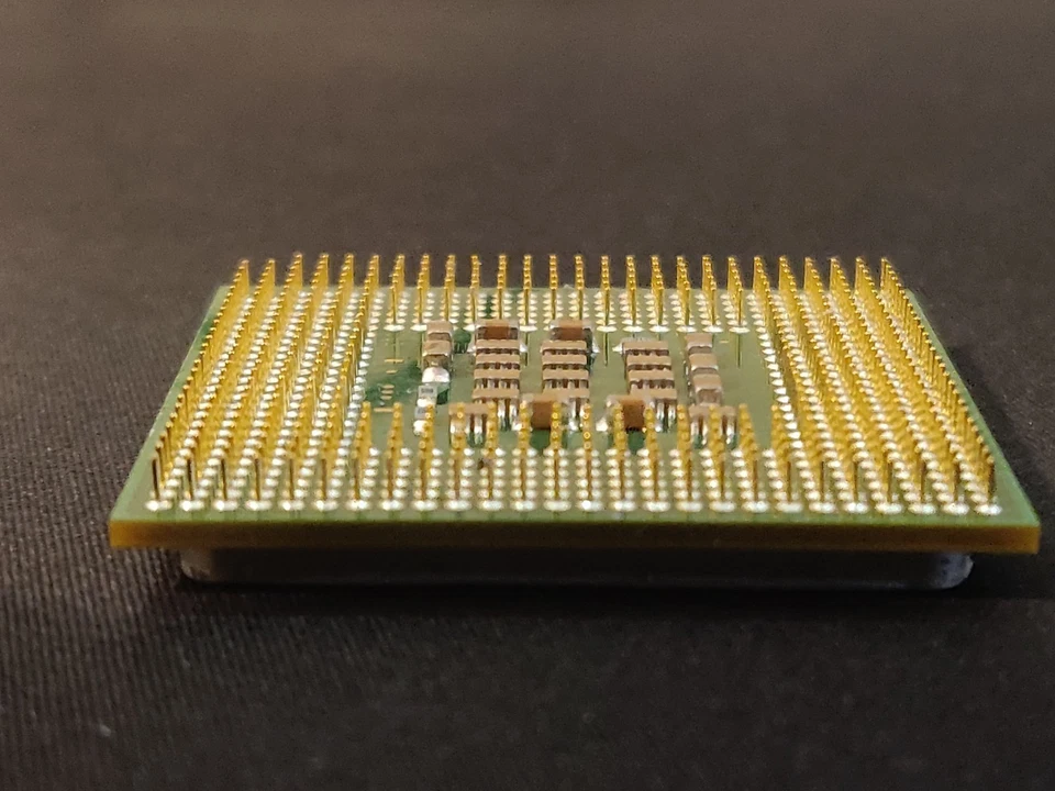 Intel Pentium 4 SL79L 3.00GHz 1MB 800MHz Socket 478 Processor - Prescott Core - Image 4 of 4