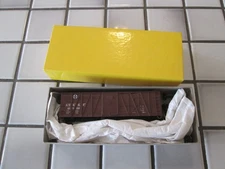 ACCURAIL ATSF SANTA FE 40 FOOT BOX CAR HO SCALE
