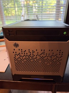HP ProLiant MicroServer Gen 8 Xeon E3 1220L V2@2.3GHz 16GB RAM No OS No Drive