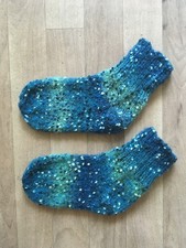 Selbst gestrickte Wollsocken Stricksocken Socken handgestrickt blau Gr. 43-44
