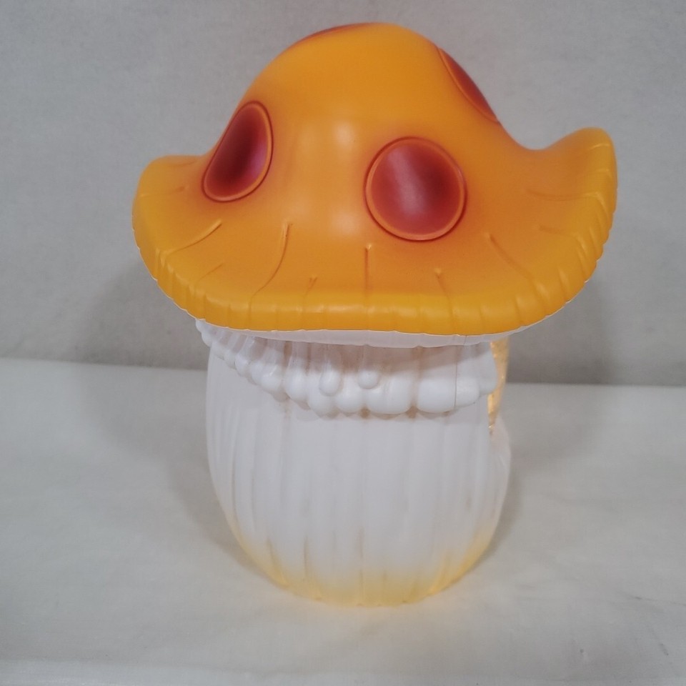 Cracker Barrel Mushroom Snow Globe Blow Mold Owl Owls Lights Up Glitter