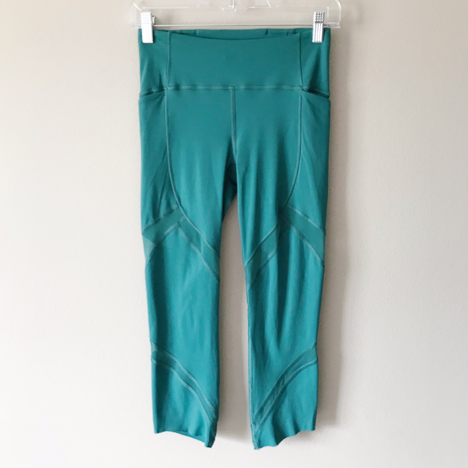 Lululemon On Pace Crop 21” Deep Cove Green Size 4 Nulux Stretch Pockets Running
