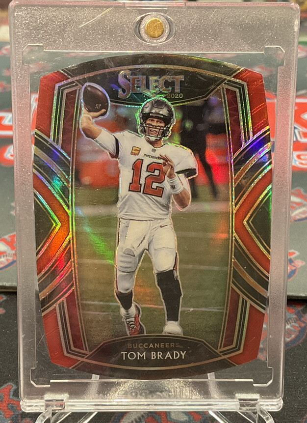2020 Panini Select Tom Brady Club Level Red Prizm Die Cut #201 Buccaneers
