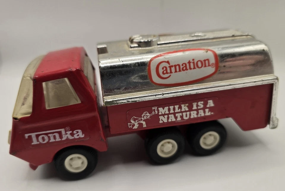 Camión cisterna de leche Tonka Clavel 55010 rojo cromo juguete vintage años 60 EE. UU. Foto 2 de 4