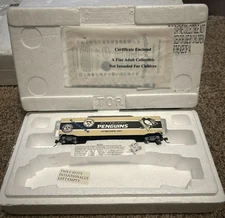Pittsburgh Penguins Hawthorne Village Logo History Box Car with Box and COA