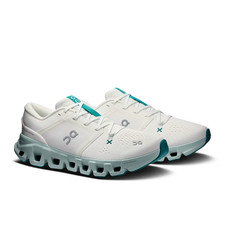 Women's On. Cloud X 5 Ivory Surf NWB