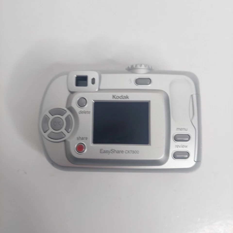 Kodak EasyShare CX7300 3.2 MP Digital Camera Silver With Box - Tested - Image 3 of 4