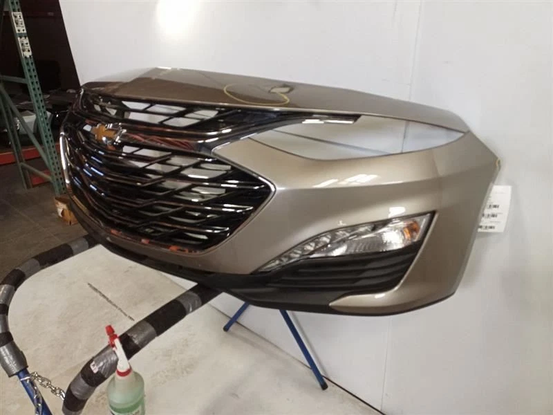   Bronze Front Bumper from 2023 Chevrolet Malibu 10668893 — 第 3/4 张图片
