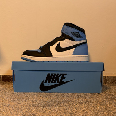 Nike Air Jordan 1 High-Top Sneaker Blau/Schwarz/Weiß US 9 / UK 8 / EU 42,5