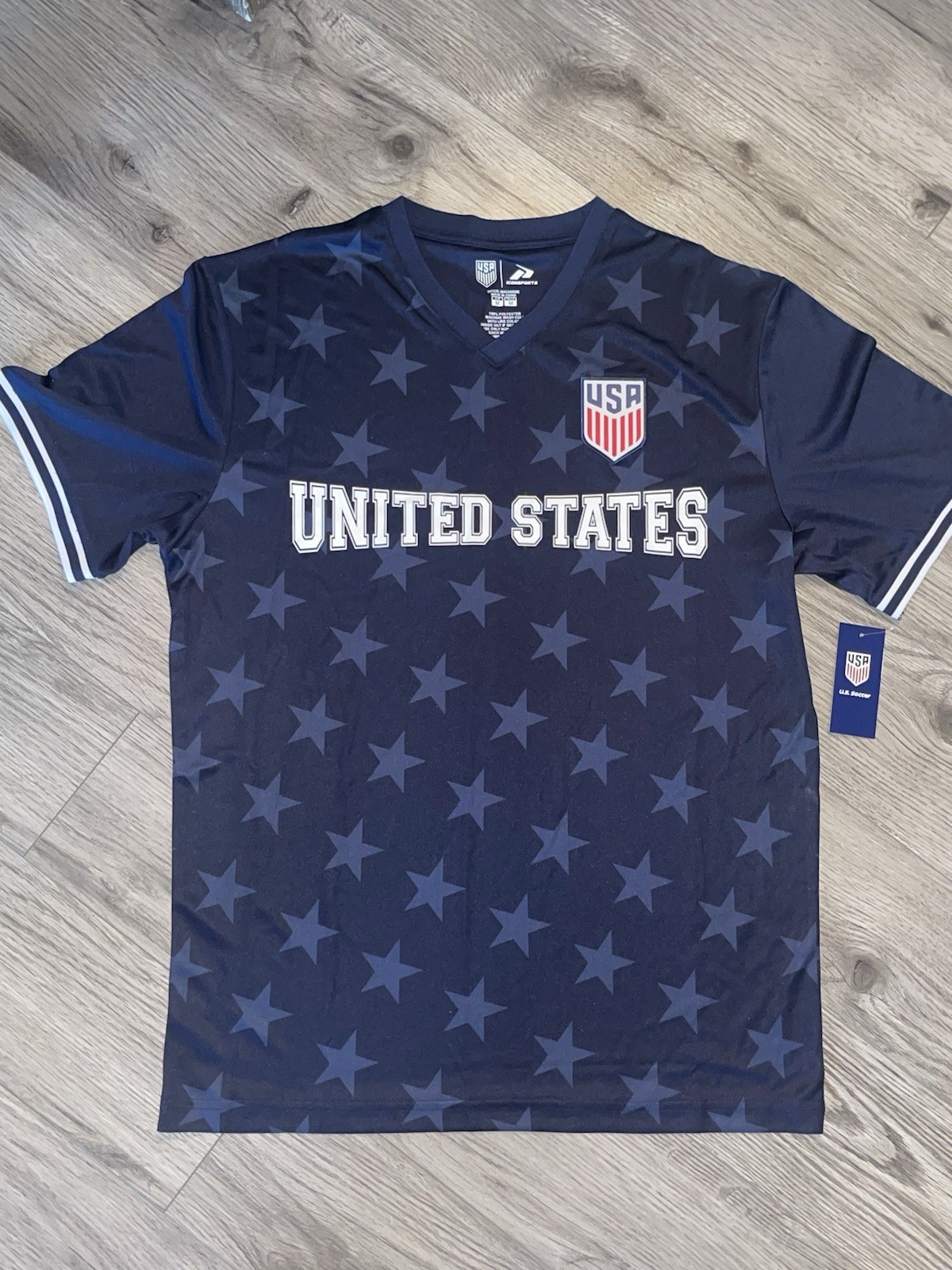 U.S. Soccer USMNT Adult Soccer Game Day Inspired Icon Sports Shirt Size Medium