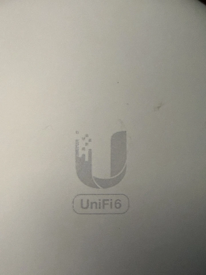 Ubiquiti UniFi UDR-US 600Mbps 4 Ports 100Mbps Dream Router WiFi-6 - Image 3 of 4