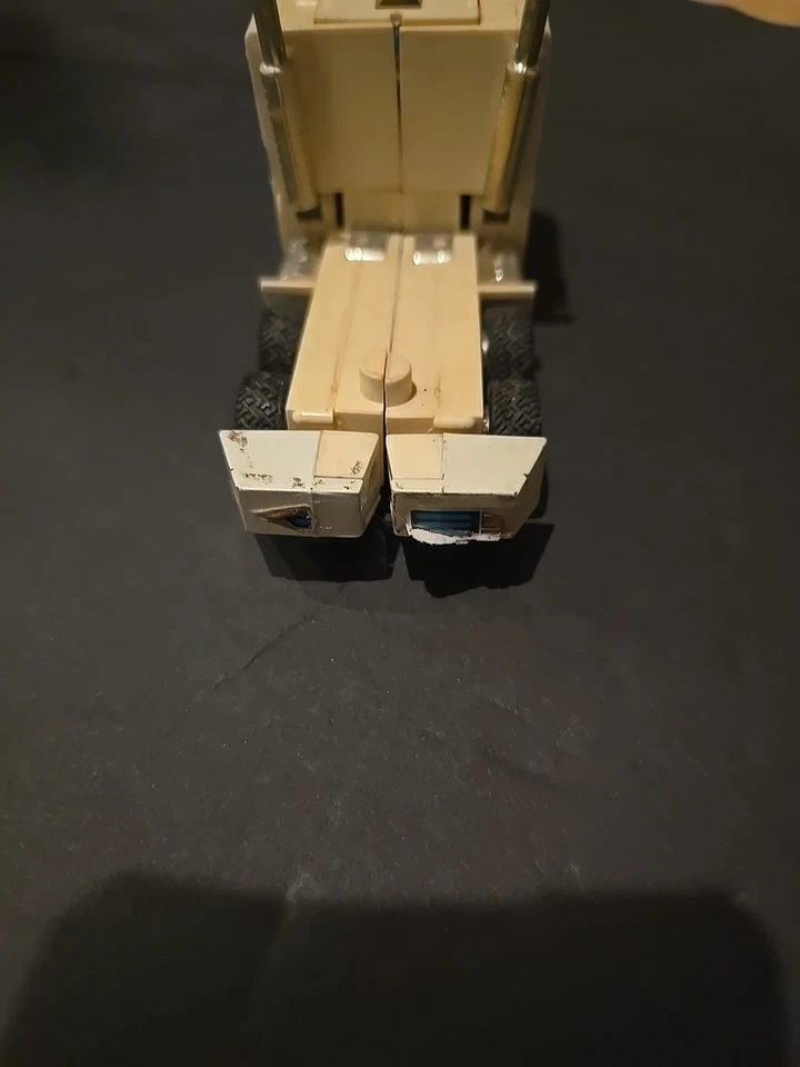 Transformers Hasbro Ultra Magnus White Cab G1 1986 de colección Foto 3 de 4