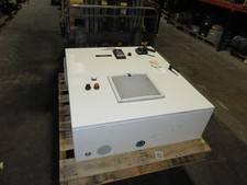 Rockwell Automation PowerFlex 755 AC Drive w/ Disconnect 50HP w/ Keypad Used