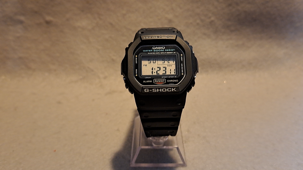 An Extreamly Nice Vintage 1987 to 1994 Casio G-Shock DW5600C Mens