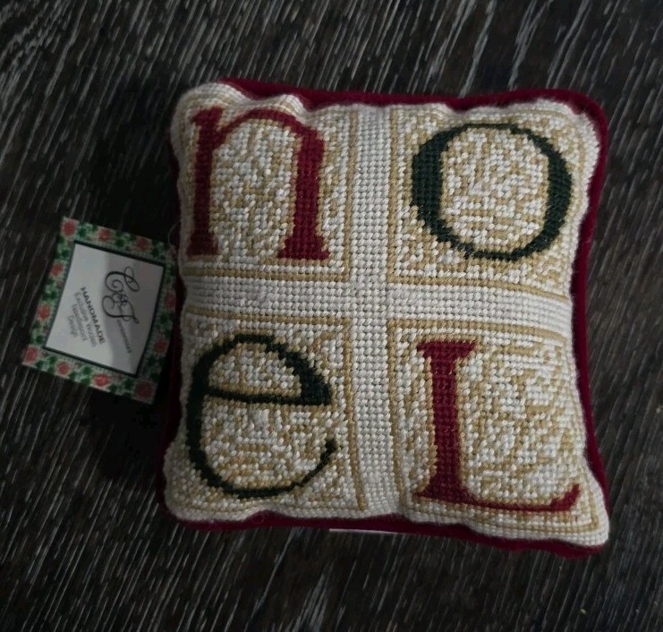 Vtg Needlepoint Pillow Christmas "Noel" Red Velvet Gold Scroll Block Letter 6.5"