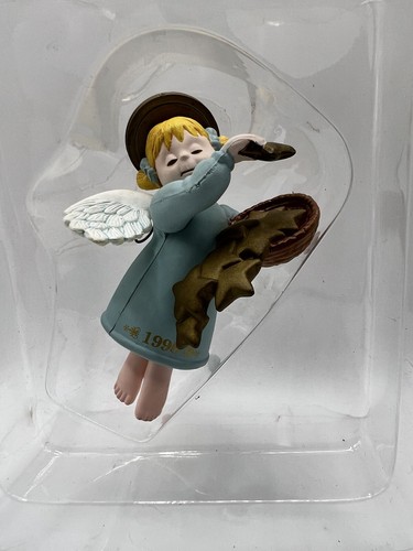Limited Edition Dana Nelson Christmas Angel 1996 Roundy’s Collectible Ornament - Picture 3 of 11
