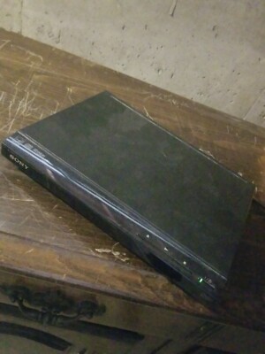 Sony DVD/CD Player DVP-SR210P  *Tested & Working* No Remote.