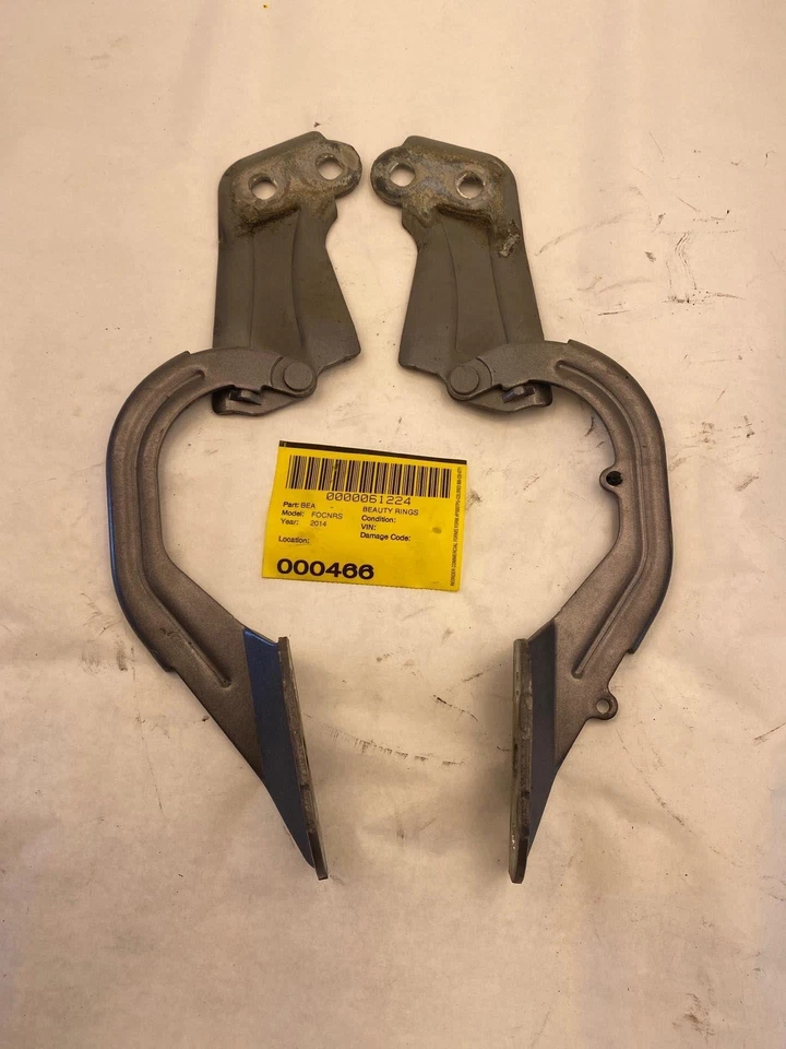 Par de bisagras del capó delantero Ford Focus 2012-2018 lado del conductor y lado derecho del pasajero Foto 4 de 4